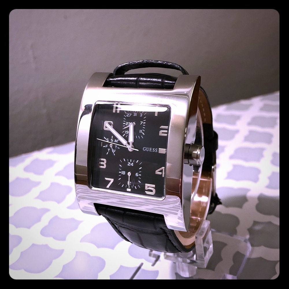 GREAT HOLIDAY GIFT Guess Watch